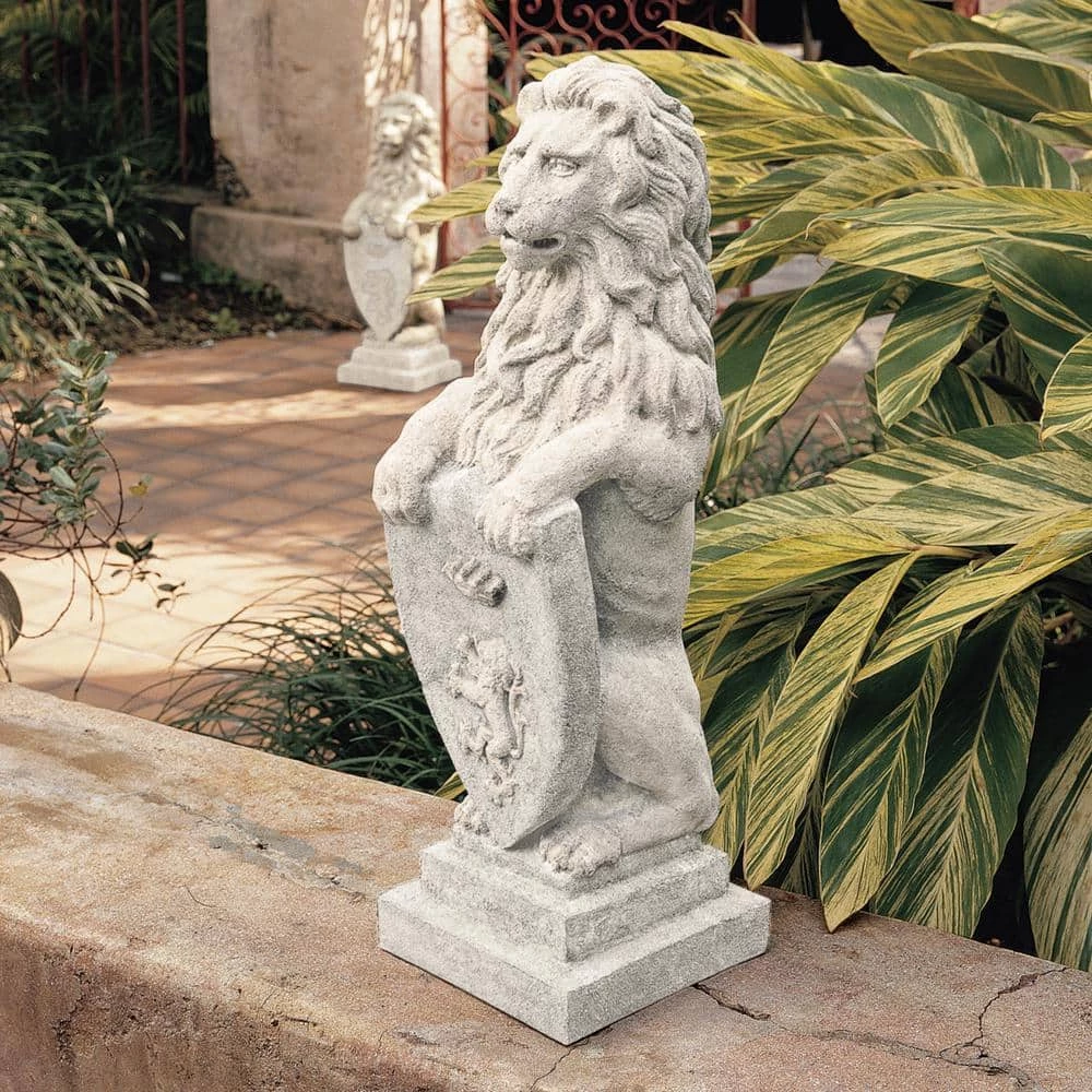 Design Toscano Beaumaris Castle Lion Sculpture Set (2-Piece) 4 Design Toscano Beaumaris Castle Lion Sculpture Set (2-Piece) - Image 2